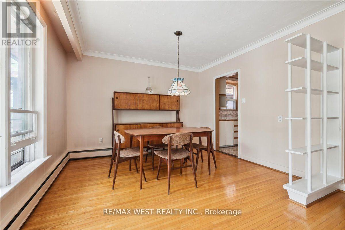 3027 Weston Road, Toronto, Ontario  M9M 2T1 - Photo 3 - W11934031