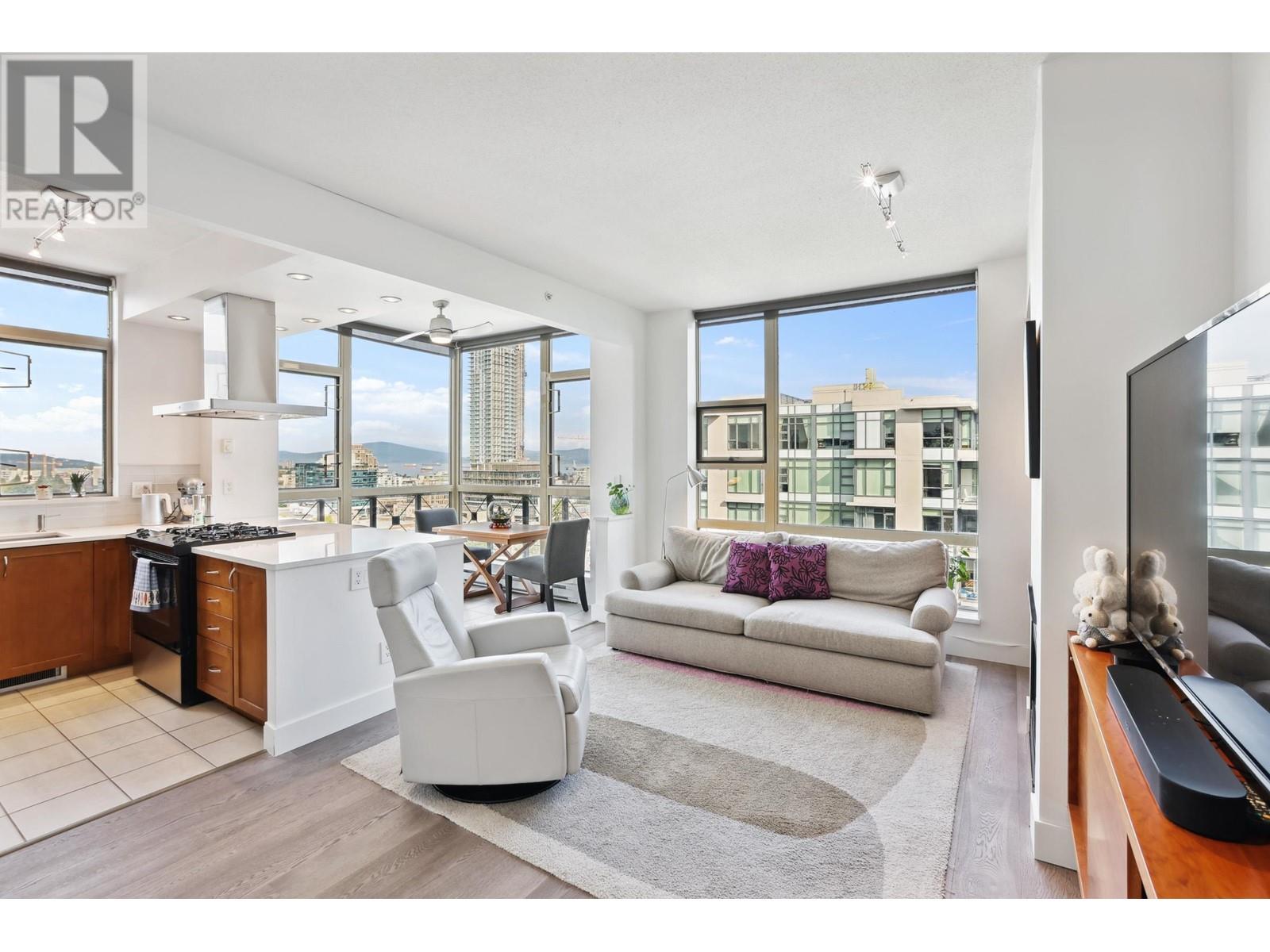 Ph2 1316 W 11 Avenue, Vancouver, British Columbia  V6H 4G8 - Photo 1 - R2956461