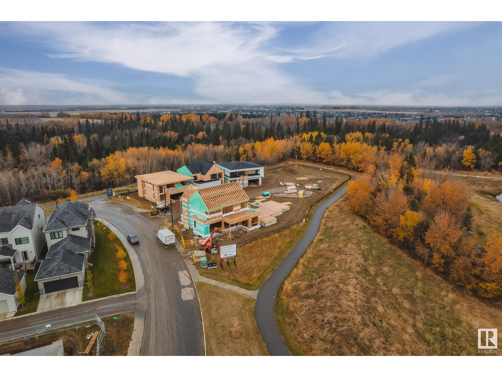 Property at #6 6090 Crawford DR SW image 2
