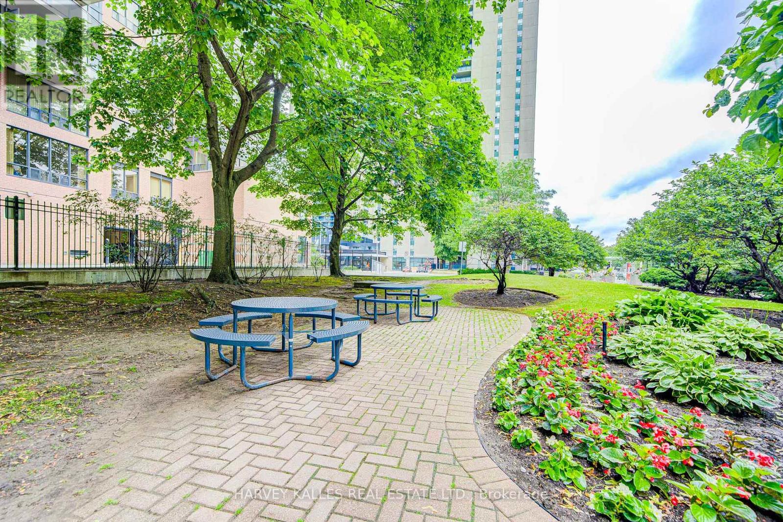 902 - 45 Sheppard Avenue E, Toronto (Willowdale East), Ontario  M2N 5N1 - Photo 3 - C11934201