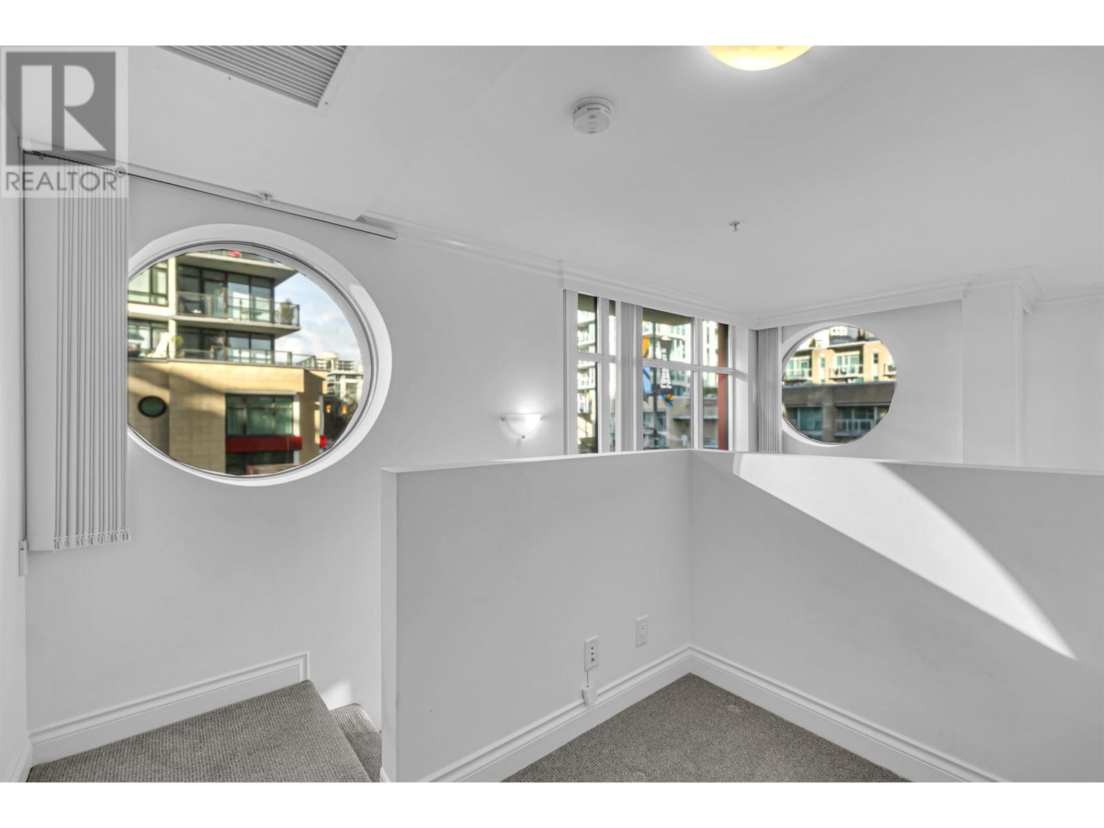 169 Esplanade E Avenue, North Vancouver, British Columbia  V7L 1A1 - Photo 22 - R2955382