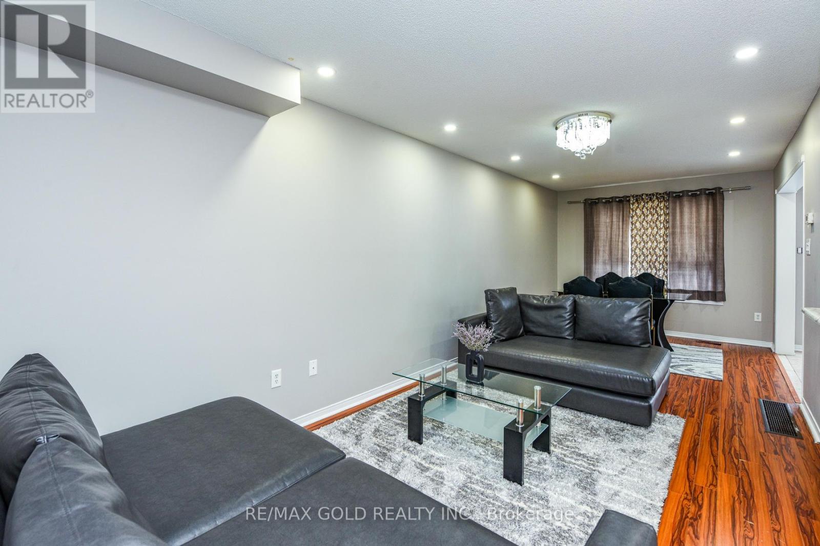 Property at 80 TILLER TRAIL image 4