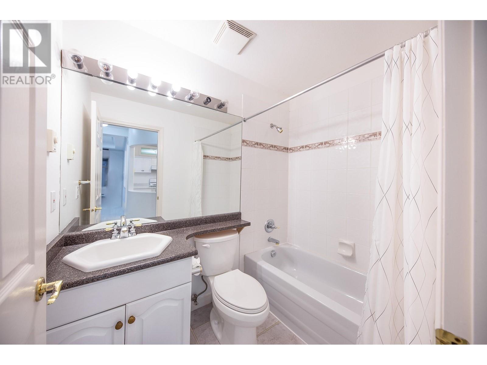305 3176 Plateau Boulevard, Coquitlam, British Columbia  V3E 3J2 - Photo 21 - R2958444