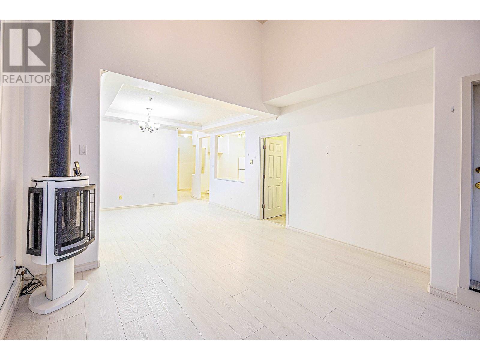 305 3176 Plateau Boulevard, Coquitlam, British Columbia  V3E 3J2 - Photo 13 - R2958444