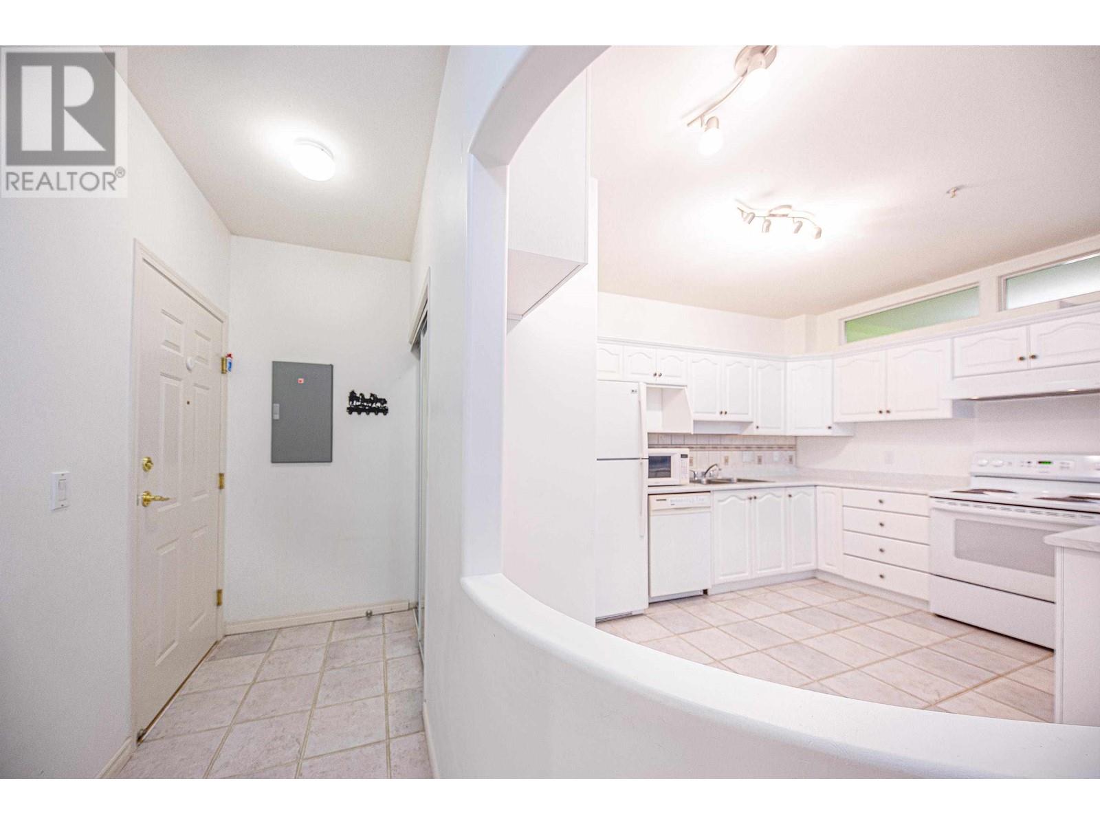 305 3176 Plateau Boulevard, Coquitlam, British Columbia  V3E 3J2 - Photo 23 - R2958444
