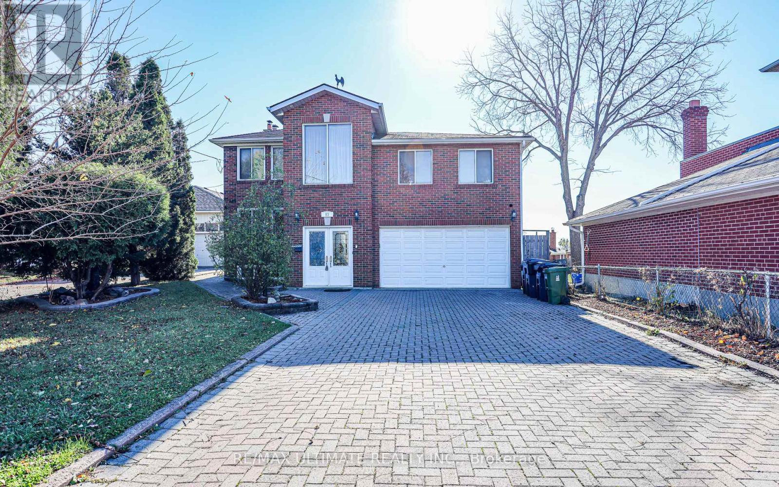 83 Burr Avenue, Toronto, Ontario  M6L 1V3 - Photo 26 - W11932957