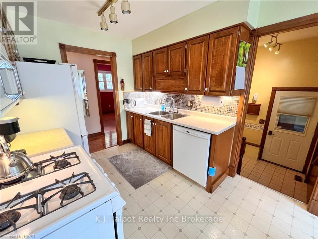 154 Blake Street E, Goderich, Ontario  N7A 1E3 - Photo 10 - X10780198
