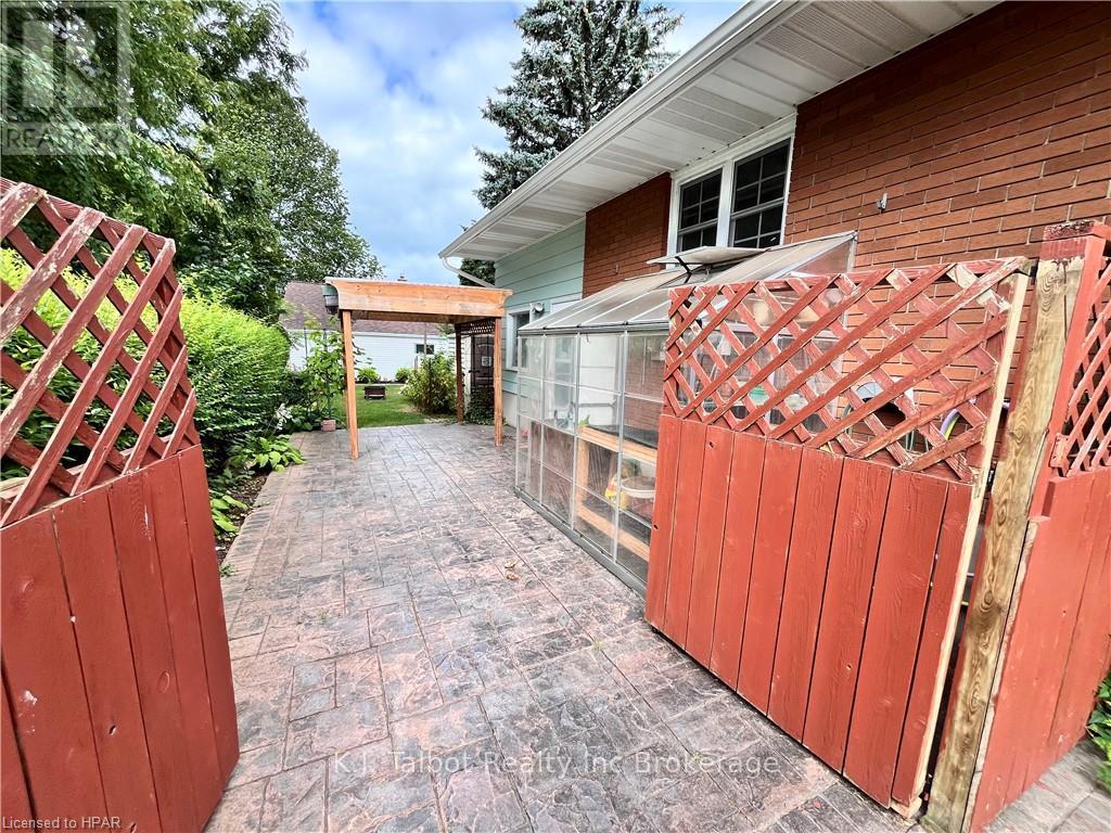 154 Blake Street E, Goderich, Ontario  N7A 1E3 - Photo 31 - X10780198