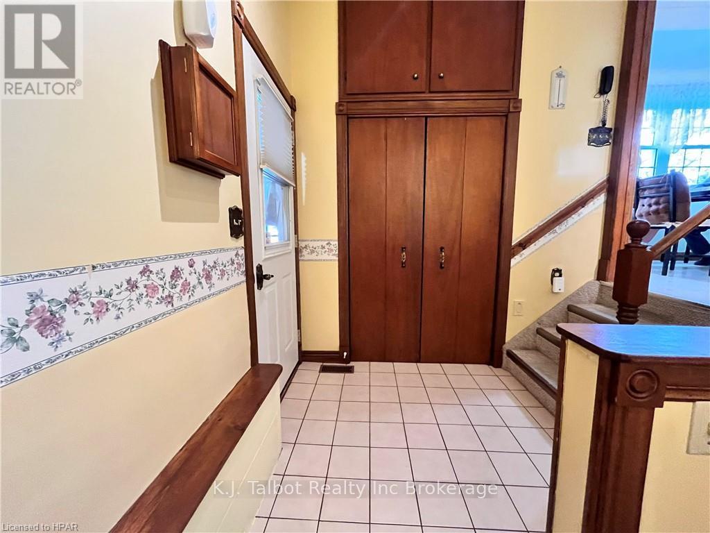 154 Blake Street E, Goderich, Ontario  N7A 1E3 - Photo 6 - X10780198