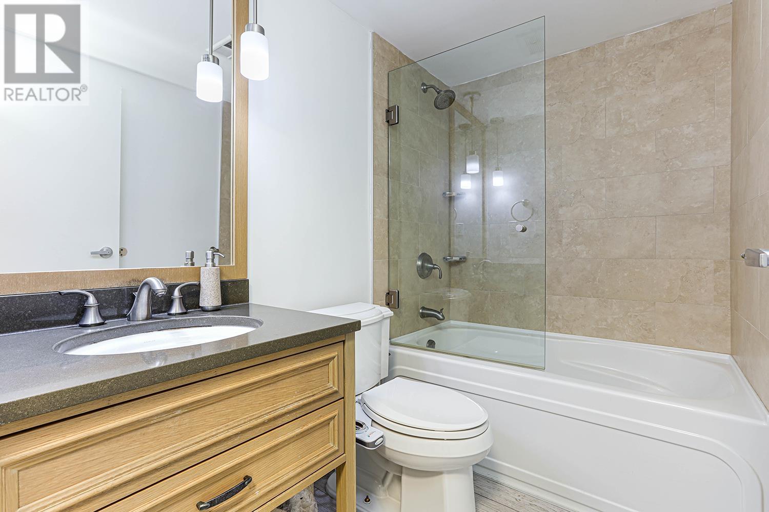 Listing Picture 10 of 29 : 702 588 BROUGHTON STREET, Vancouver / 溫哥華 - 魯藝地產 Yvonne Lu Group - MLS Medallion Club Member