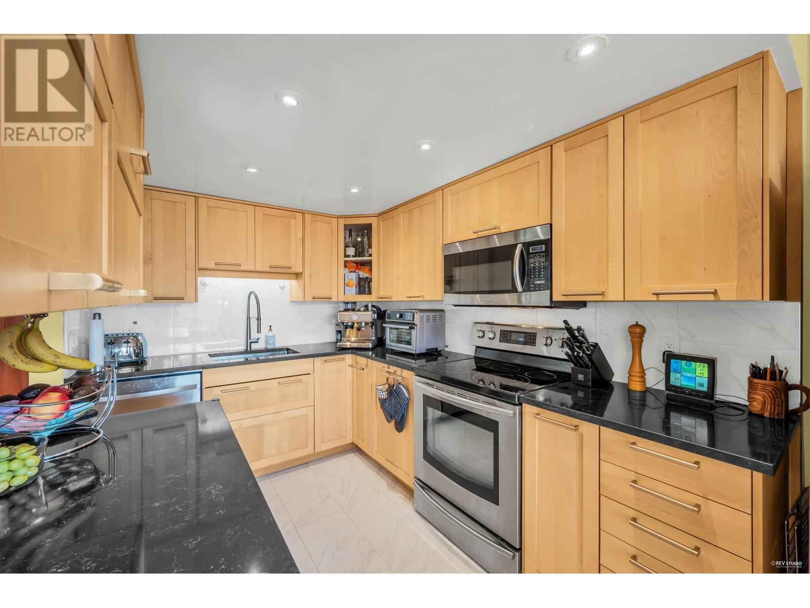 306 1065 Quayside Drive, New Westminster, British Columbia  V3M 1C5 - Photo 14 - R2958532