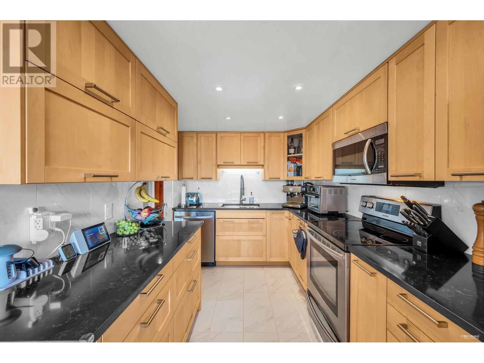306 1065 Quayside Drive, New Westminster, British Columbia  V3M 1C5 - Photo 15 - R2958532