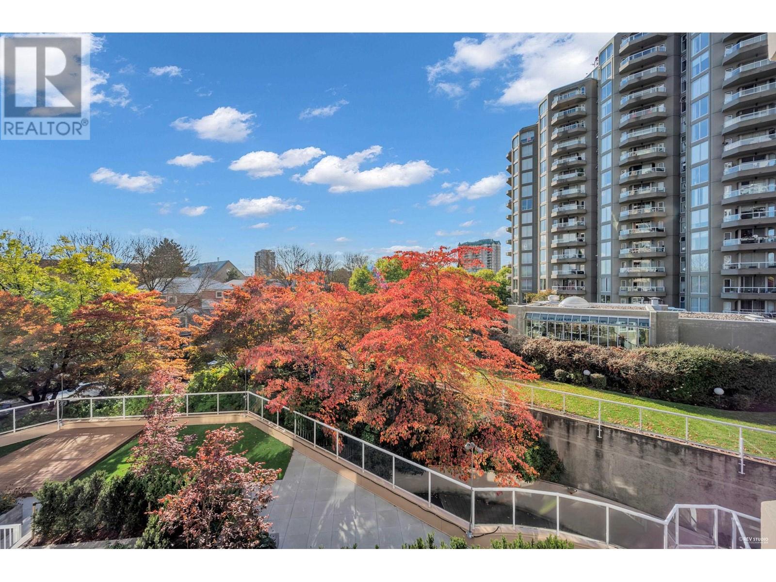 306 1065 Quayside Drive, New Westminster, British Columbia  V3M 1C5 - Photo 2 - R2958532