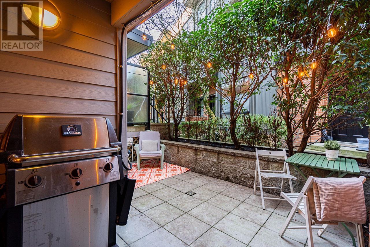 Listing Picture 24 of 34 : 1891 STAINSBURY AVENUE, Vancouver / 溫哥華 - 魯藝地產 Yvonne Lu Group - MLS Medallion Club Member