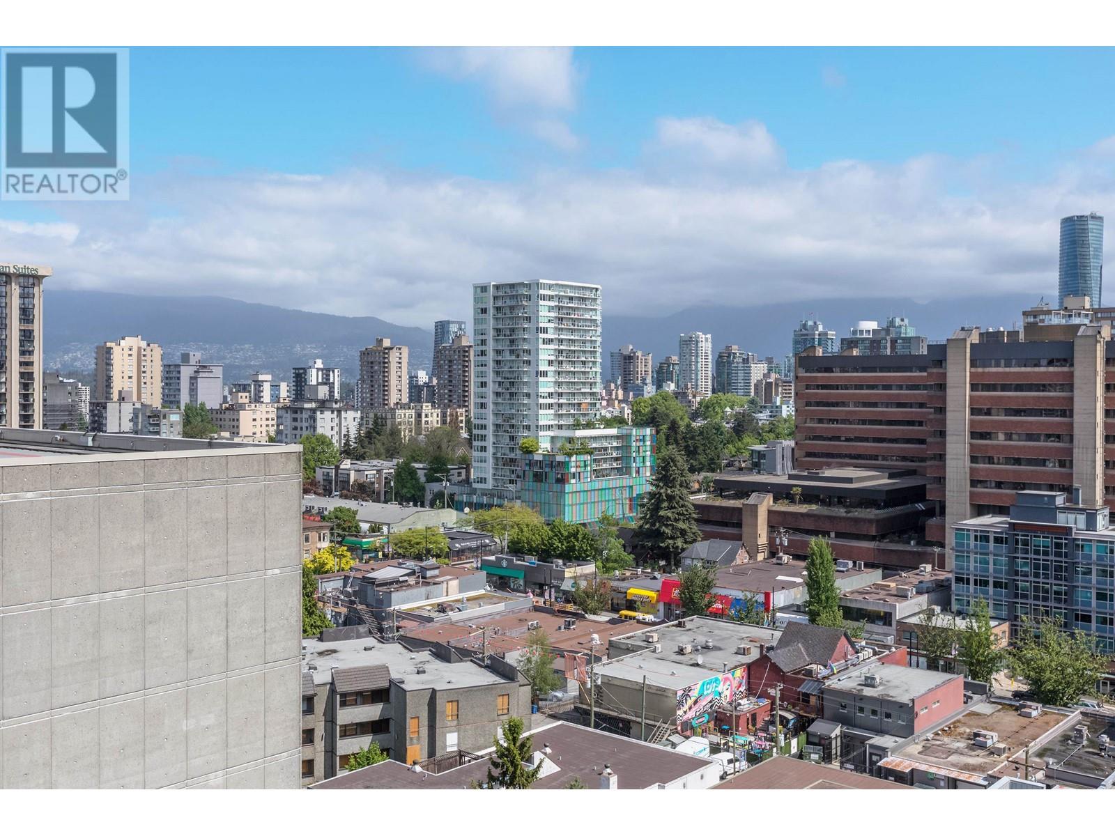 Listing Picture 13 of 33 : 1702 1010 BURNABY STREET, Vancouver / 溫哥華 - 魯藝地產 Yvonne Lu Group - MLS Medallion Club Member