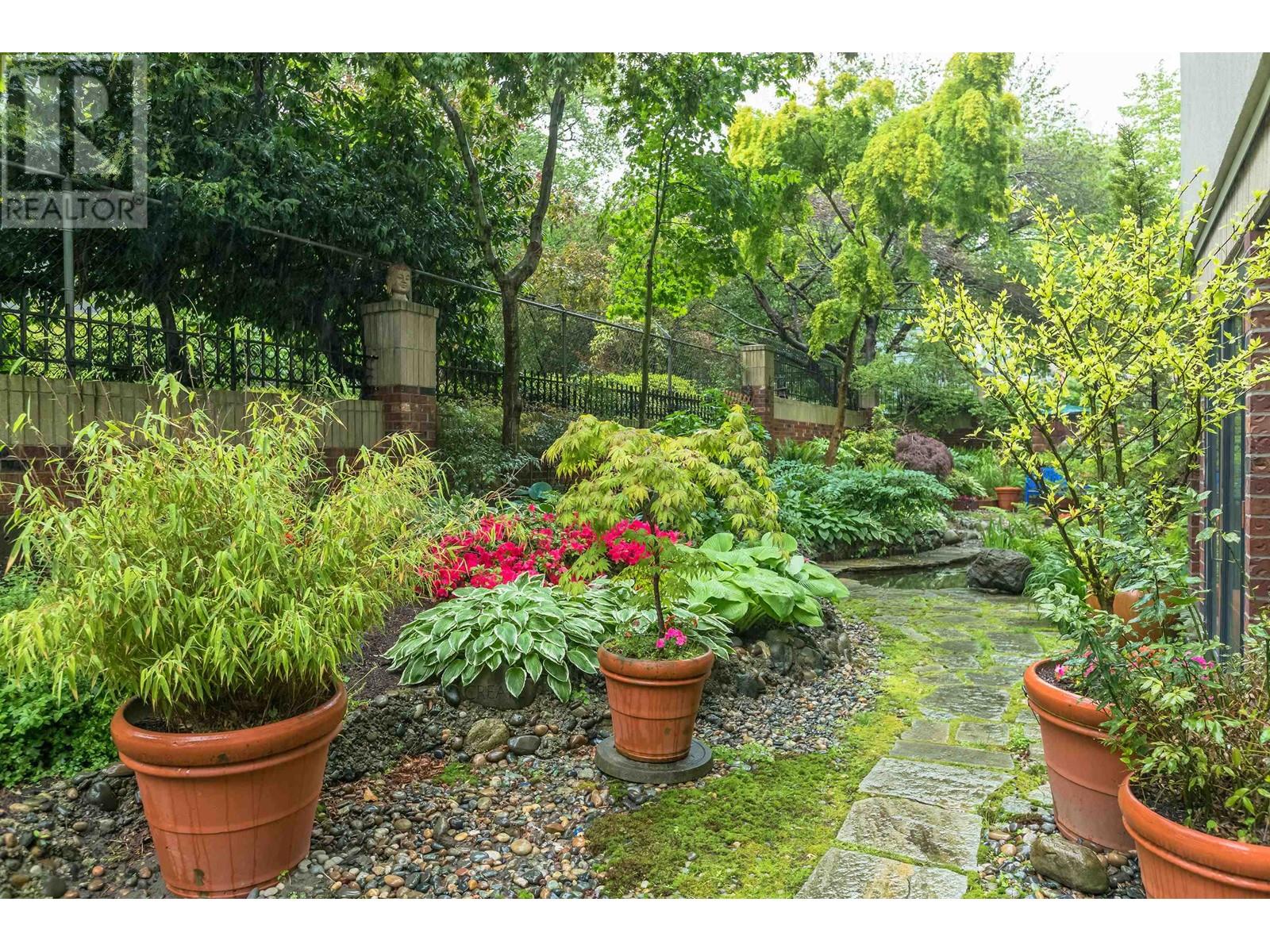 Listing Picture 19 of 33 : 1702 1010 BURNABY STREET, Vancouver / 溫哥華 - 魯藝地產 Yvonne Lu Group - MLS Medallion Club Member