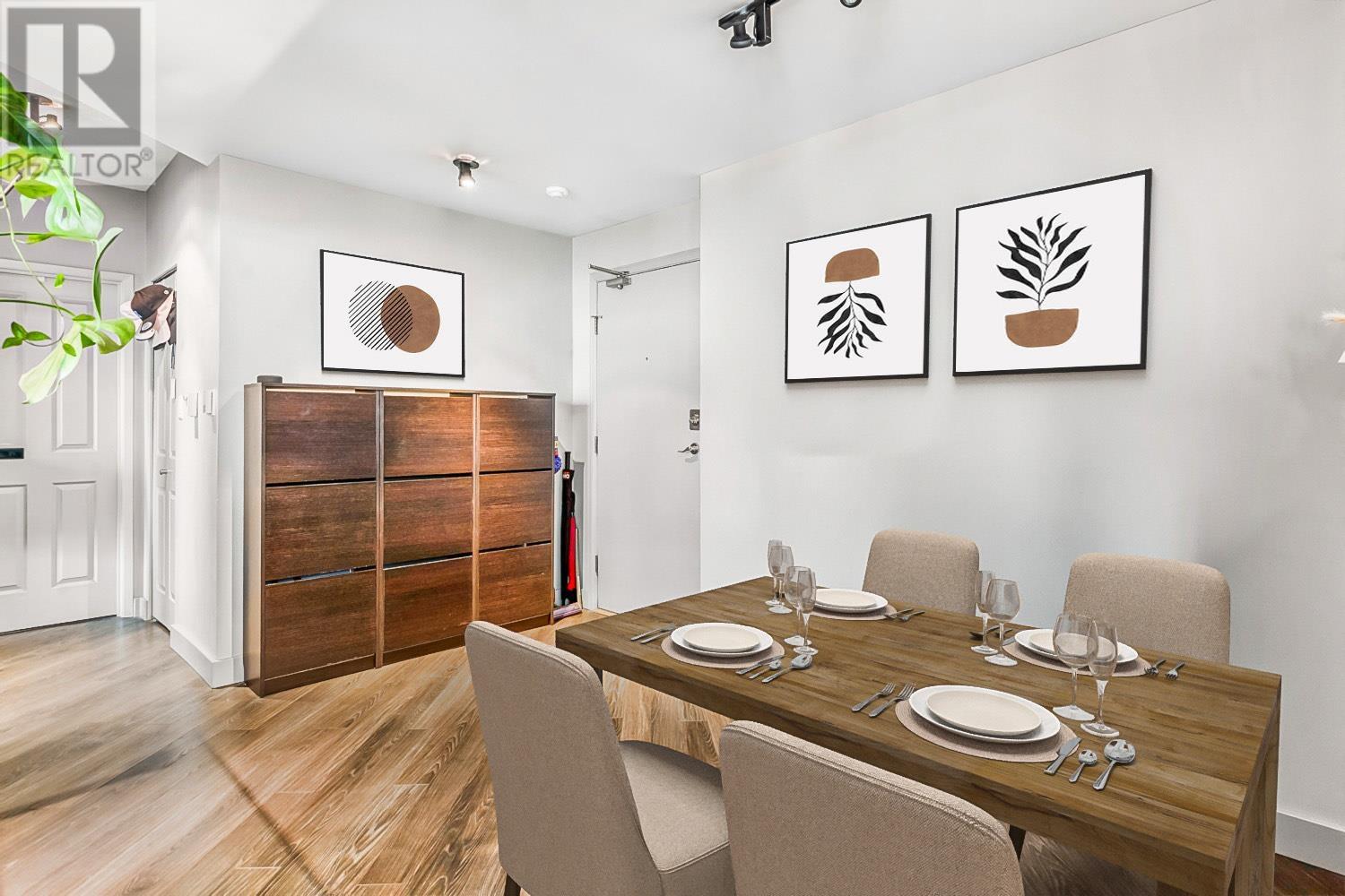 Listing Picture 8 of 33 : 1702 1010 BURNABY STREET, Vancouver / 溫哥華 - 魯藝地產 Yvonne Lu Group - MLS Medallion Club Member