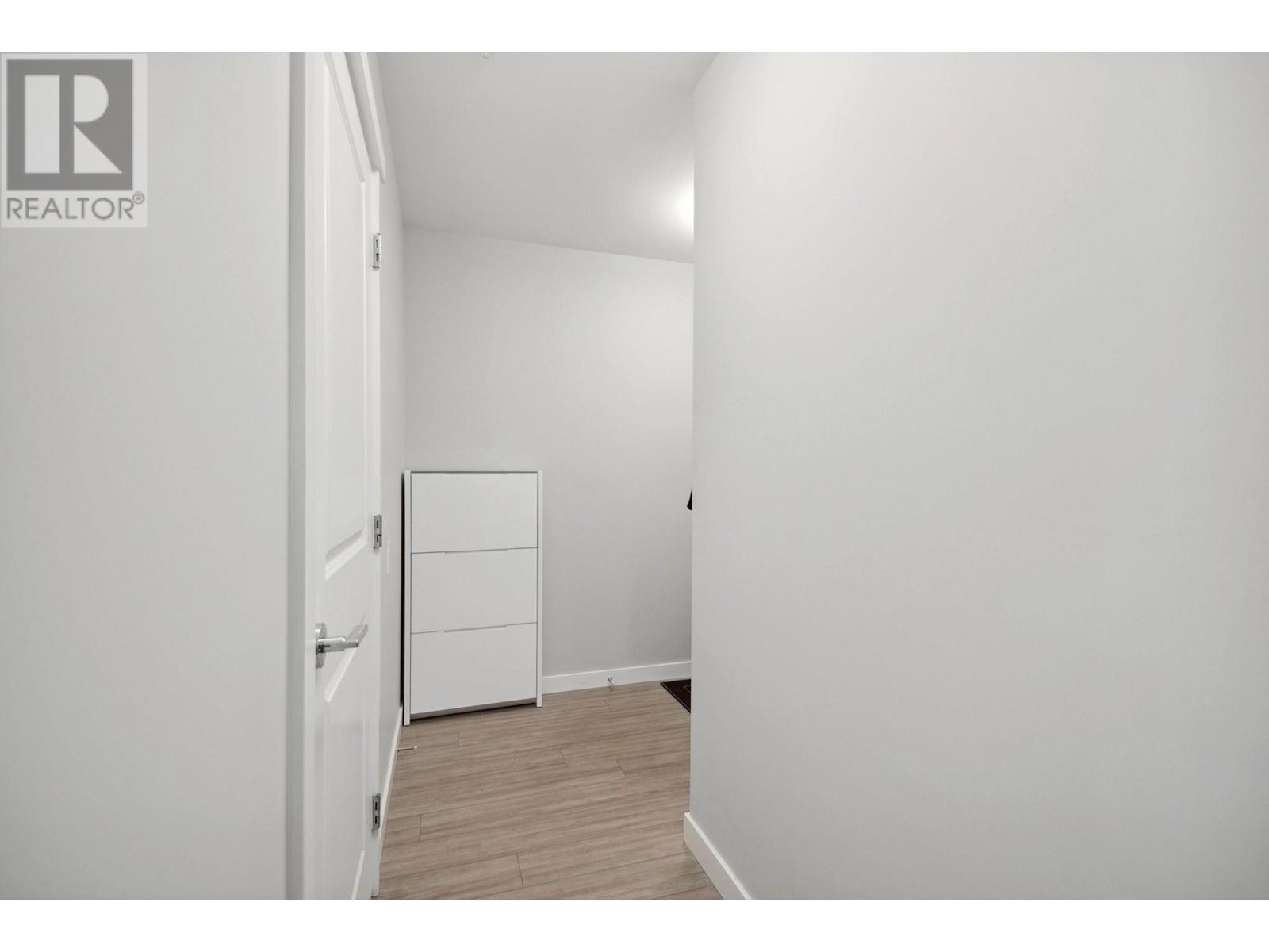 Listing Picture 16 of 29 : 203 3198 RIVERWALK AVENUE, Vancouver / 溫哥華 - 魯藝地產 Yvonne Lu Group - MLS Medallion Club Member