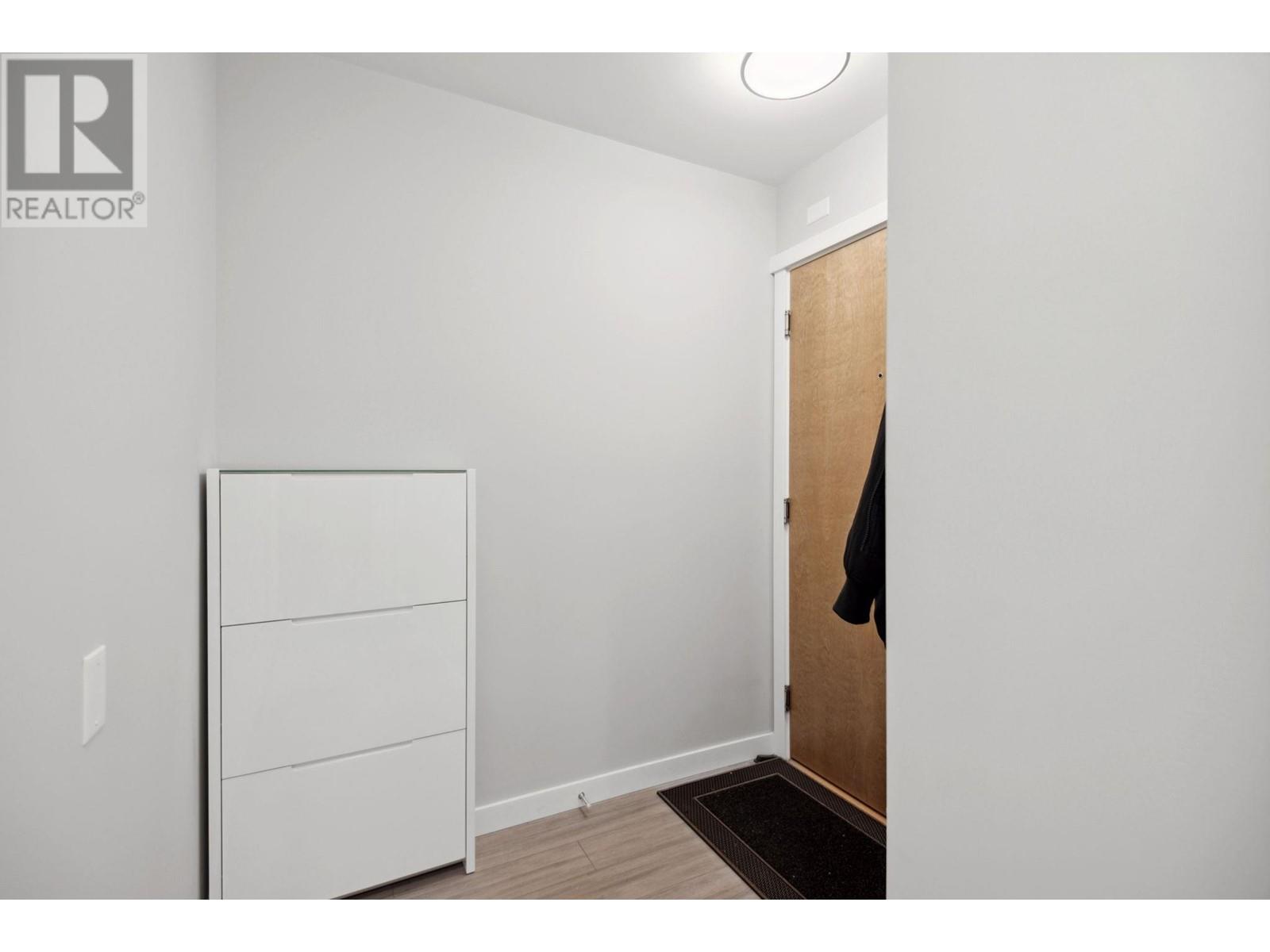 Listing Picture 17 of 29 : 203 3198 RIVERWALK AVENUE, Vancouver / 溫哥華 - 魯藝地產 Yvonne Lu Group - MLS Medallion Club Member