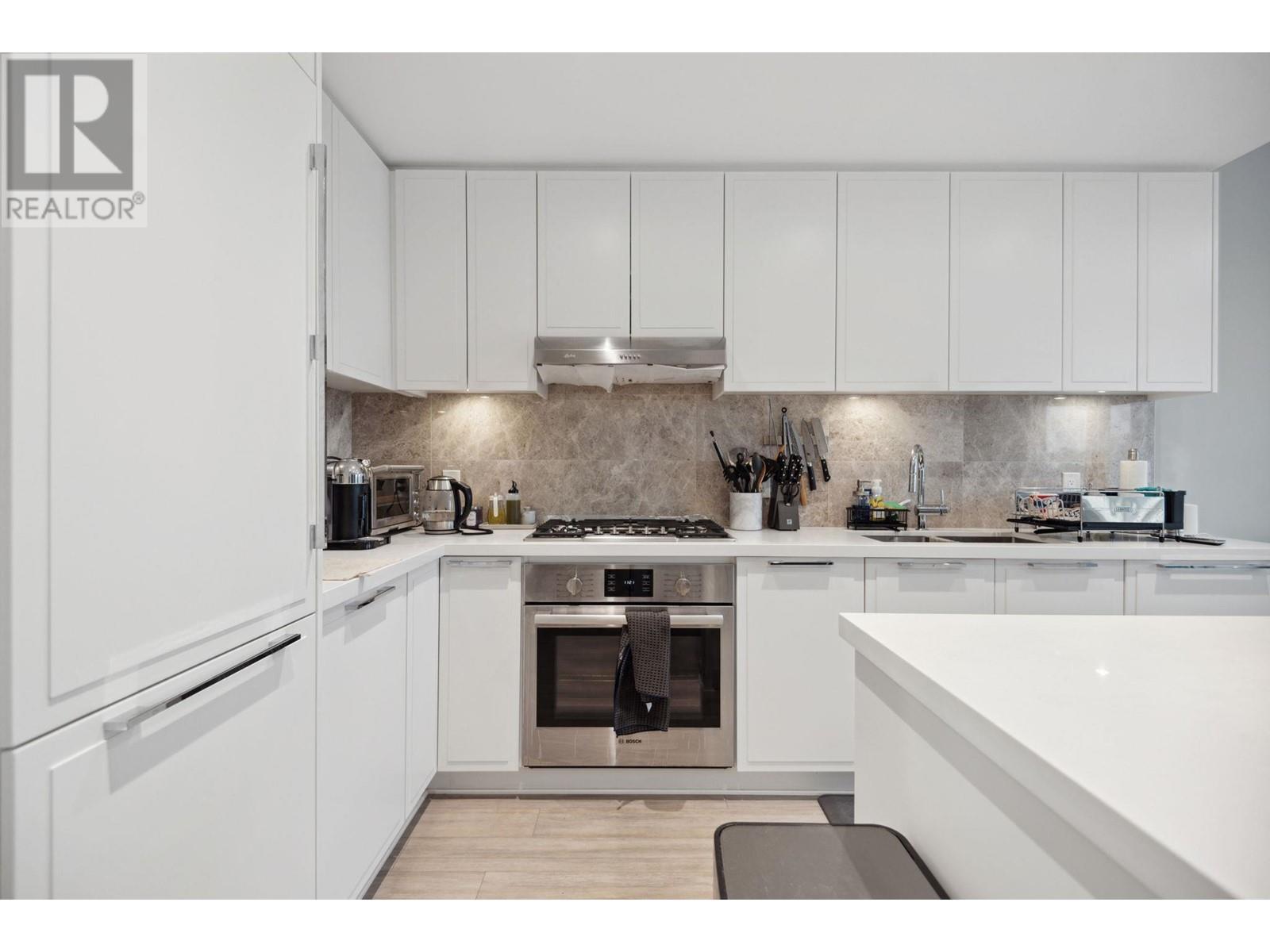 Listing Picture 2 of 29 : 203 3198 RIVERWALK AVENUE, Vancouver / 溫哥華 - 魯藝地產 Yvonne Lu Group - MLS Medallion Club Member