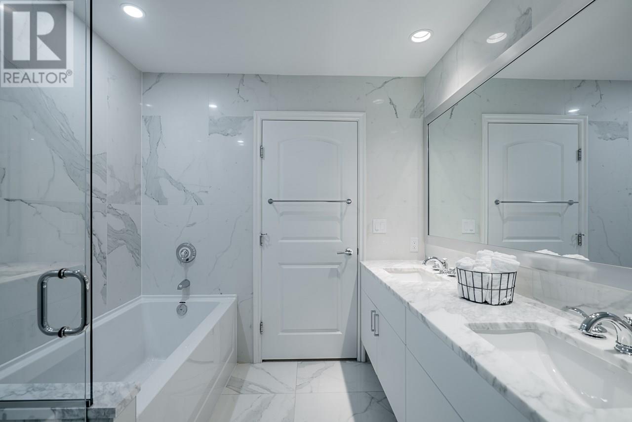 601 185 Victory Ship Way, North Vancouver, British Columbia  V7L 0G2 - Photo 11 - R2958678