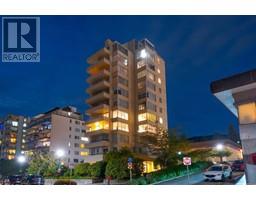 400 1819 BELLEVUE AVENUE, West Vancouver, British Columbia