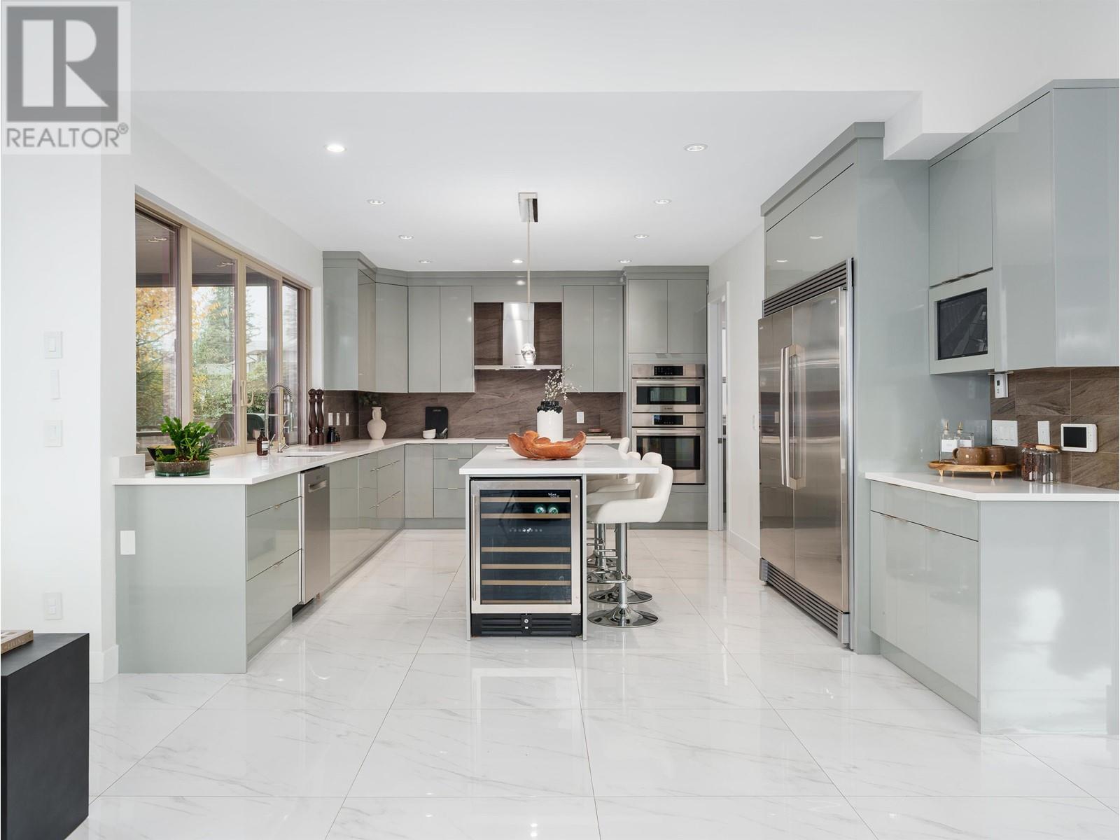 955 Melbourne Avenue, North Vancouver, British Columbia  V7R 1P1 - Photo 10 - R2958647