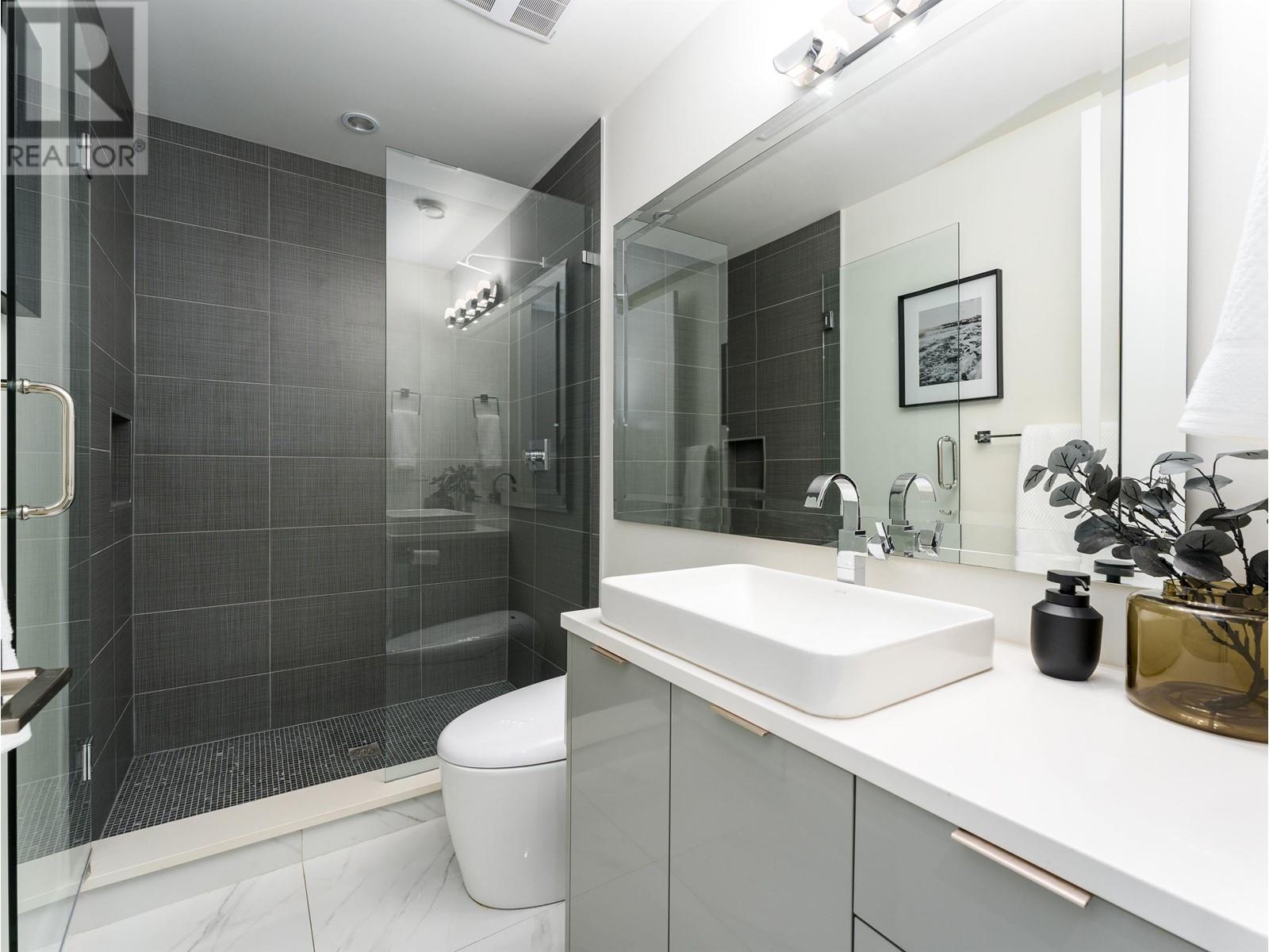 955 Melbourne Avenue, North Vancouver, British Columbia  V7R 1P1 - Photo 19 - R2958647