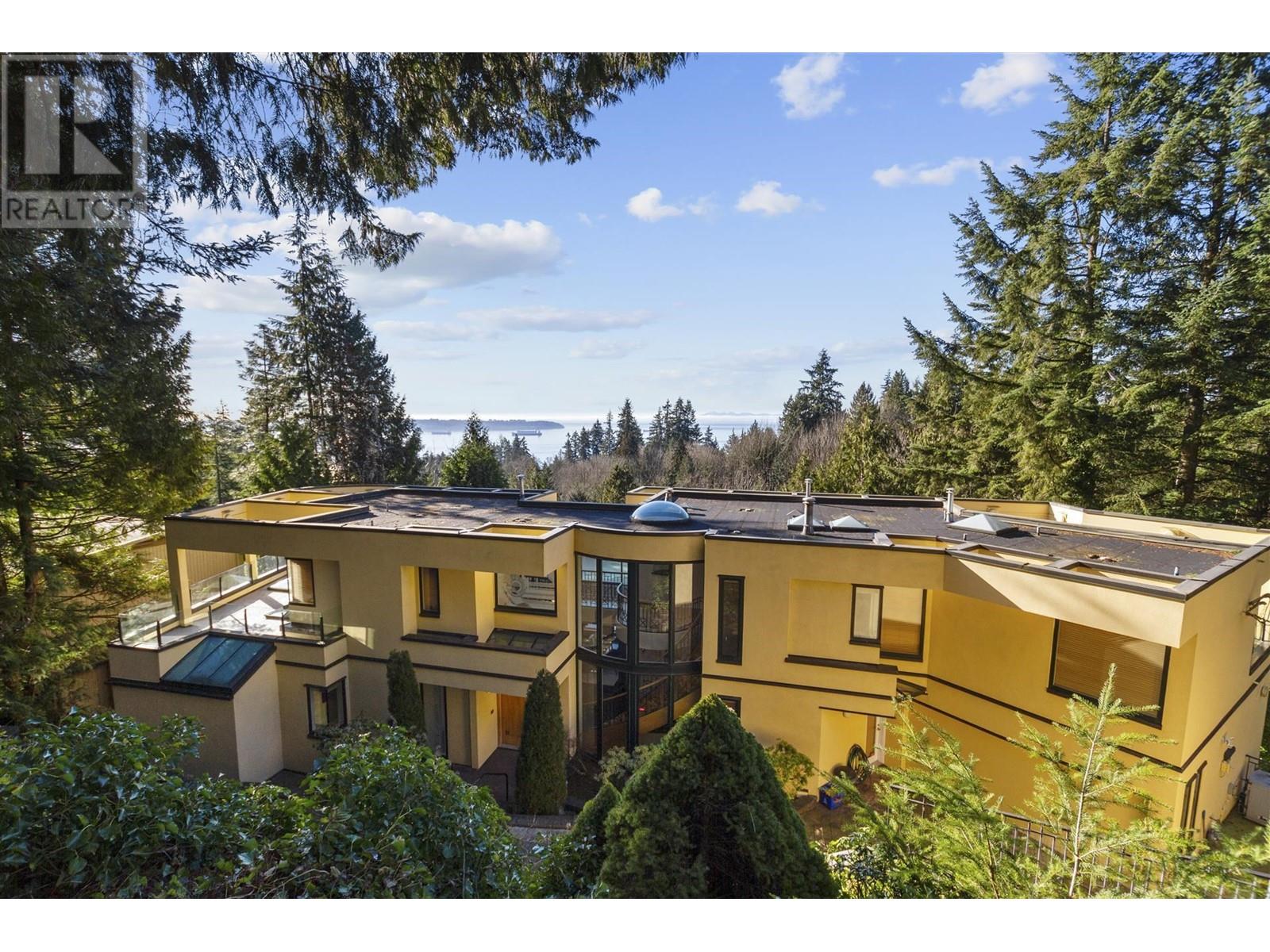 2780 Rosebery Avenue, West Vancouver, British Columbia  V7V 3A2 - Photo 2 - R2958662