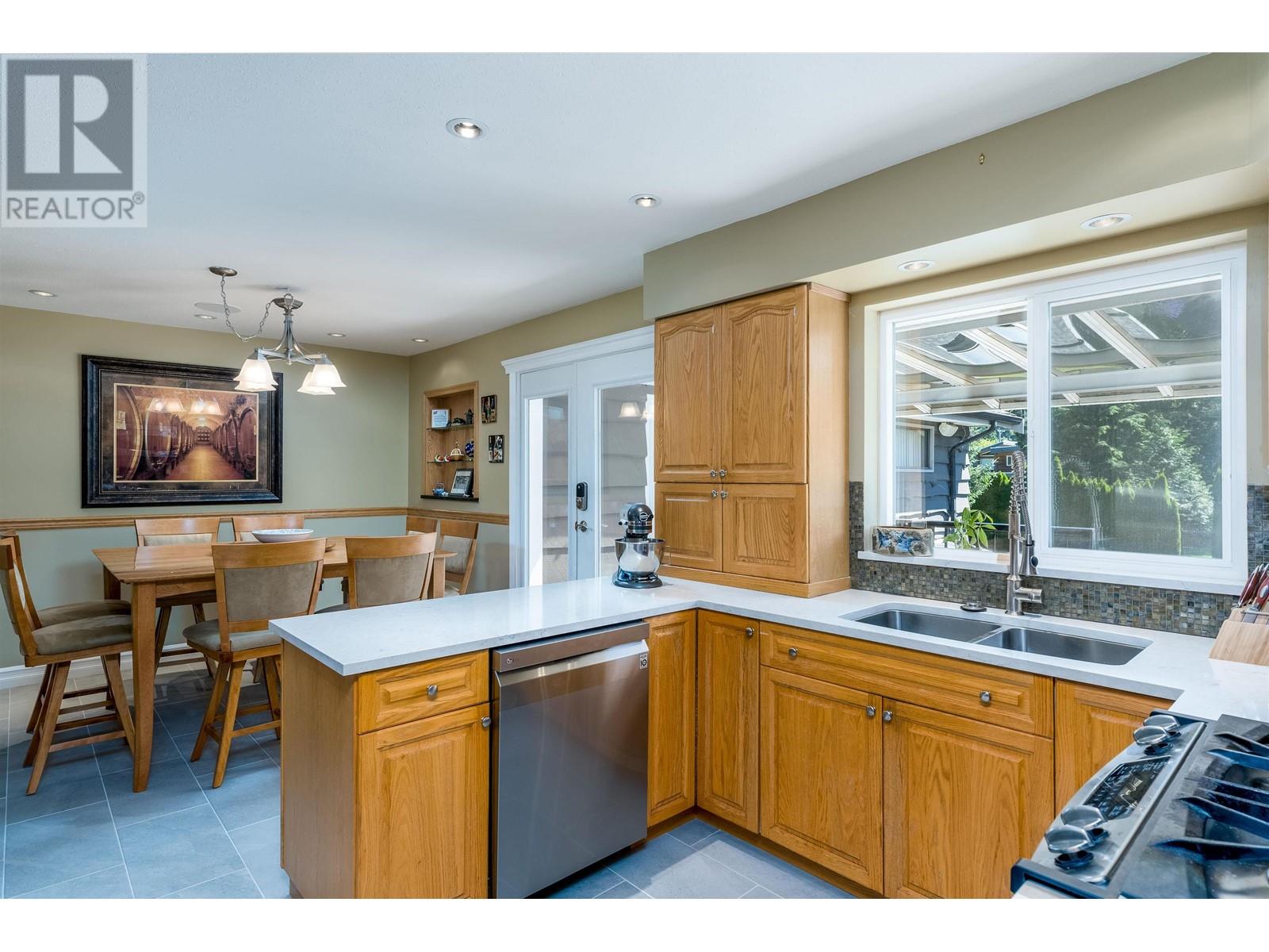 40142 Kalodon Road, Garibaldi Highlands, British Columbia  V0N 1T0 - Photo 9 - R2958690