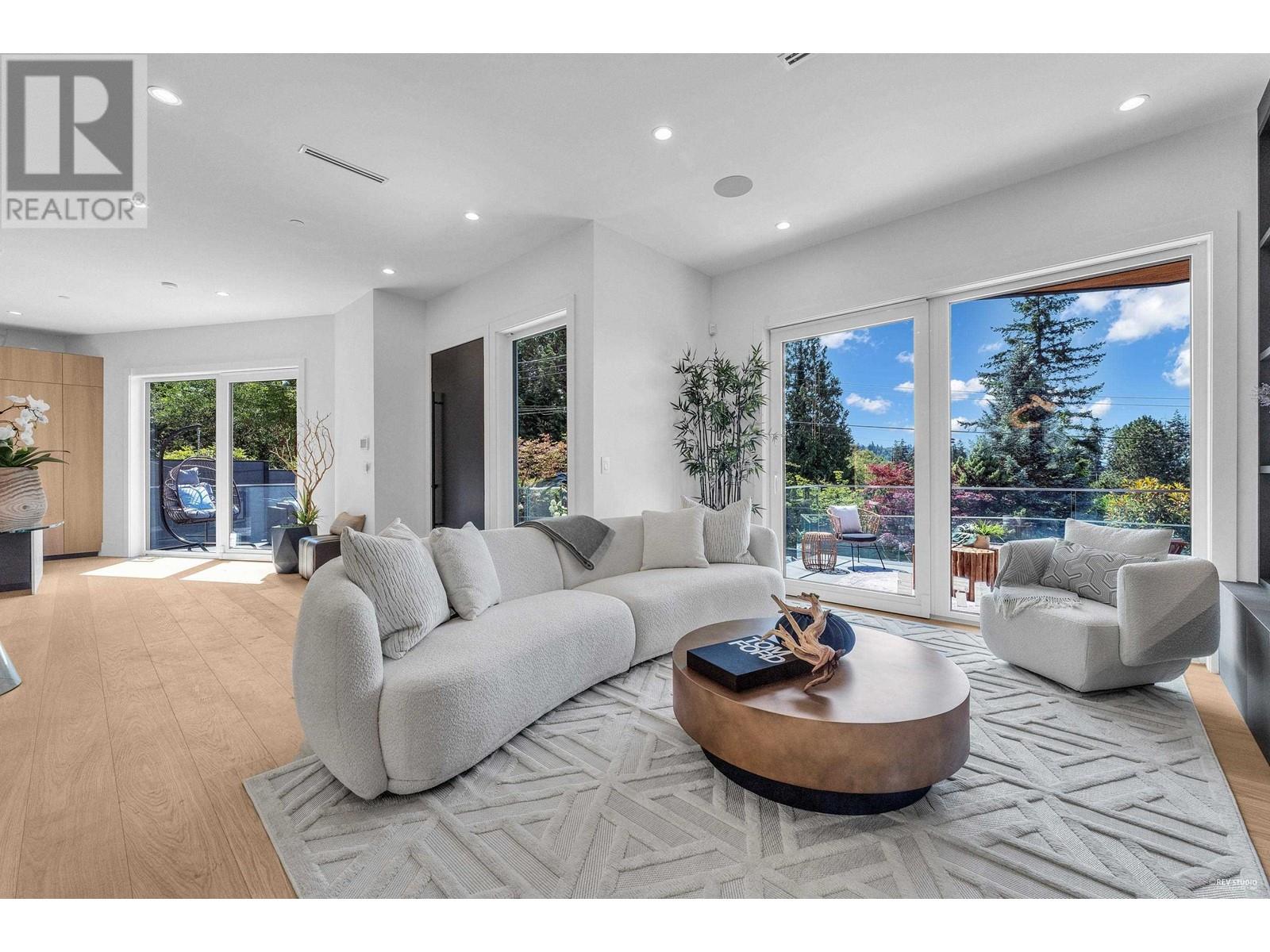 1029 Esplanade Avenue, West Vancouver, British Columbia  V7T 1G2 - Photo 10 - R2958705
