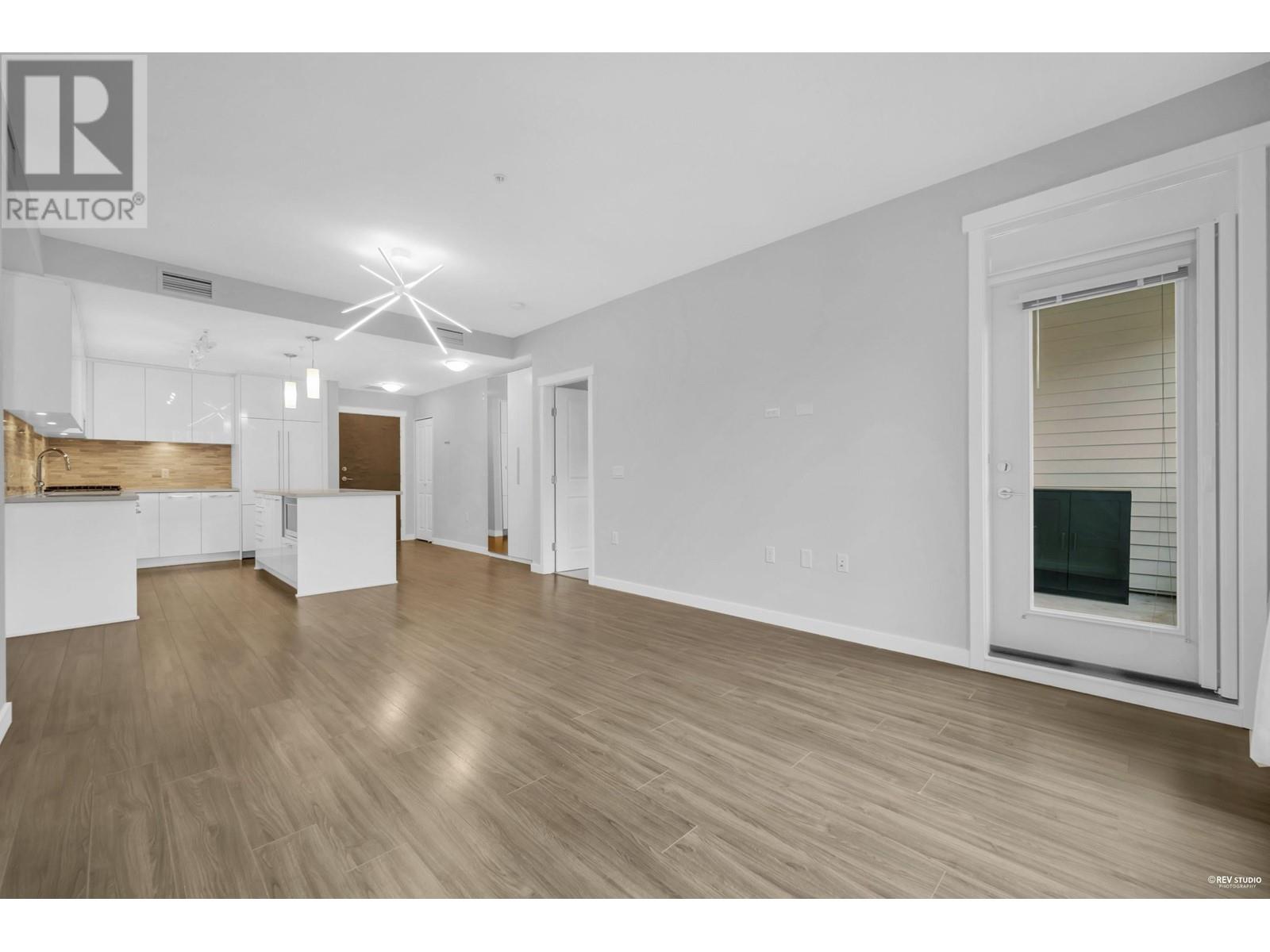 Listing Picture 6 of 20 : 225 9551 ALEXANDRA ROAD, Richmond / 烈治文 - 魯藝地產 Yvonne Lu Group - MLS Medallion Club Member