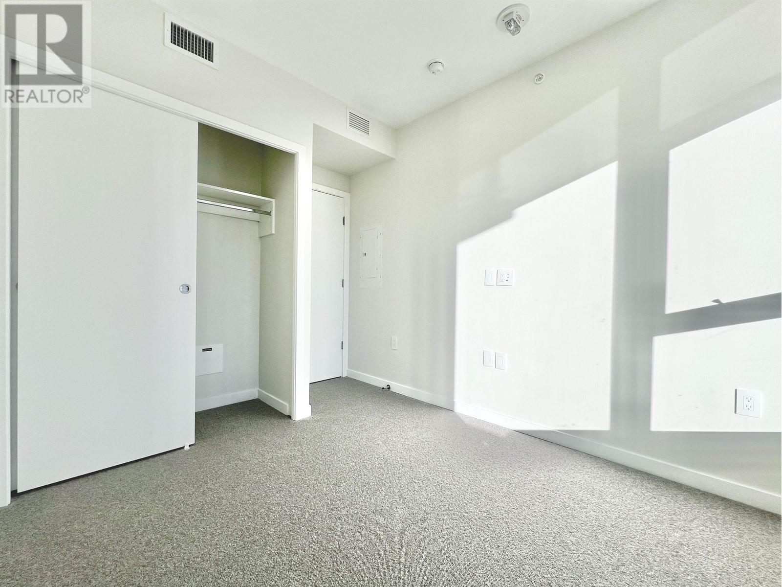 Listing Picture 13 of 28 : 1210 4168 LOUGHEED HIGHWAY, Burnaby / 本拿比 - 魯藝地產 Yvonne Lu Group - MLS Medallion Club Member