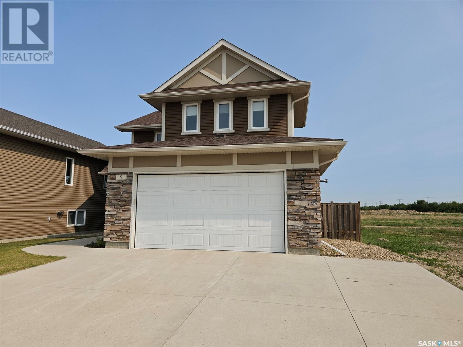 9 Aspen Place, Humboldt, Saskatchewan  S0K 2A0 - Photo 2 - SK993297