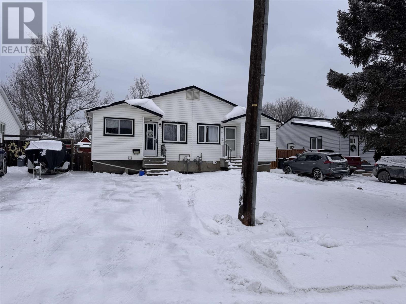 214 Picton Ave, Thunder Bay, Ontario  P7B 4Y2 - Photo 3 - TB250089