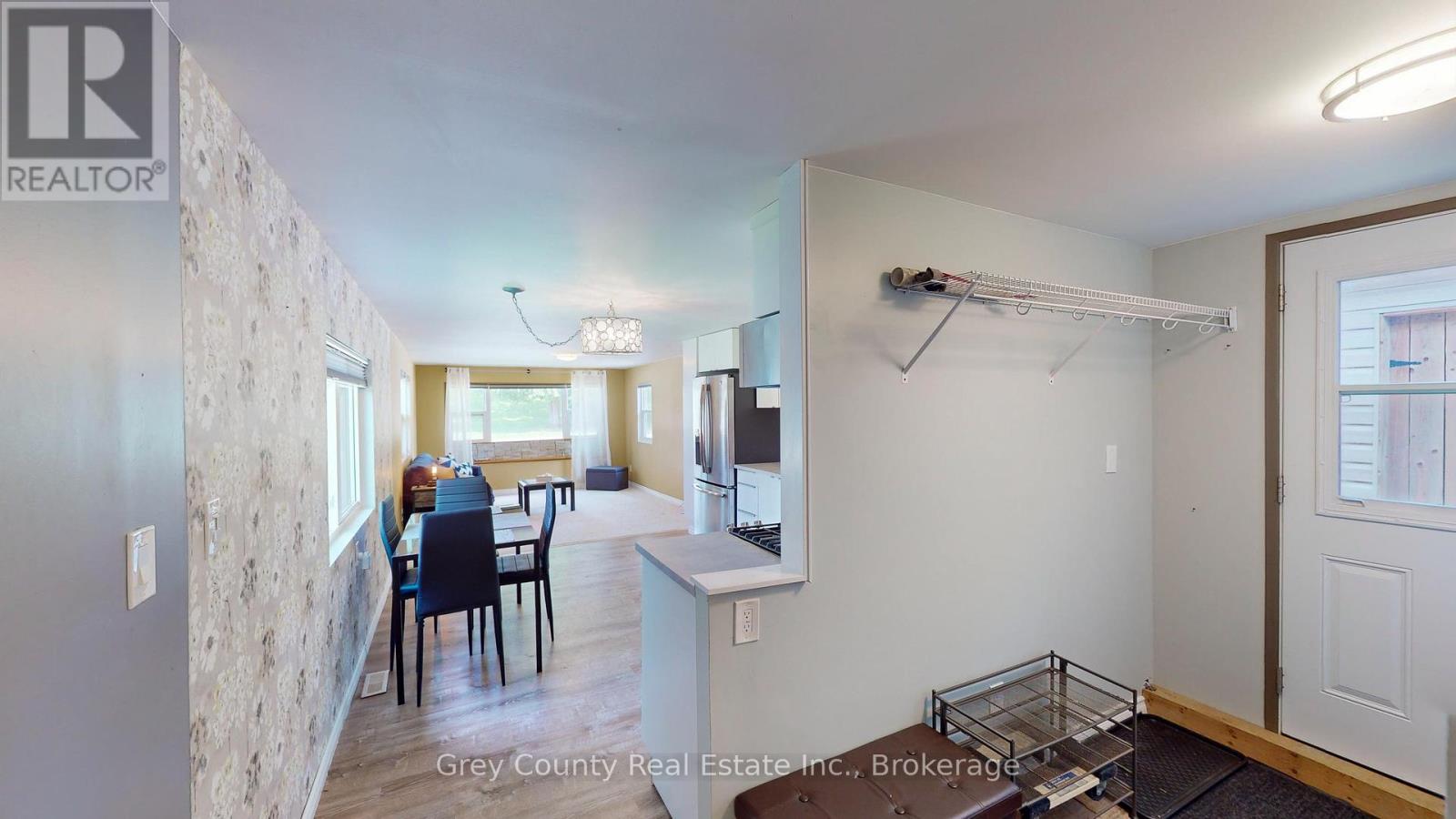 87 Sussex Square, Georgian Bluffs, Ontario  N4K 5N5 - Photo 4 - X11934533