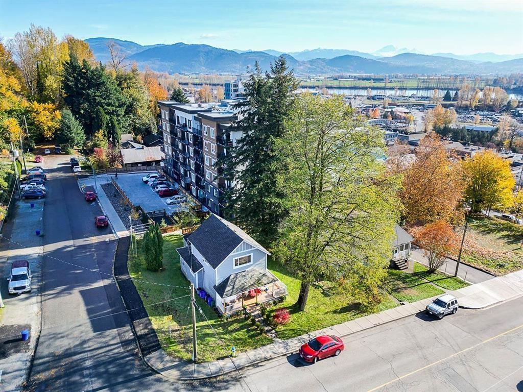 Property at 7380 JAMES STREET image 1