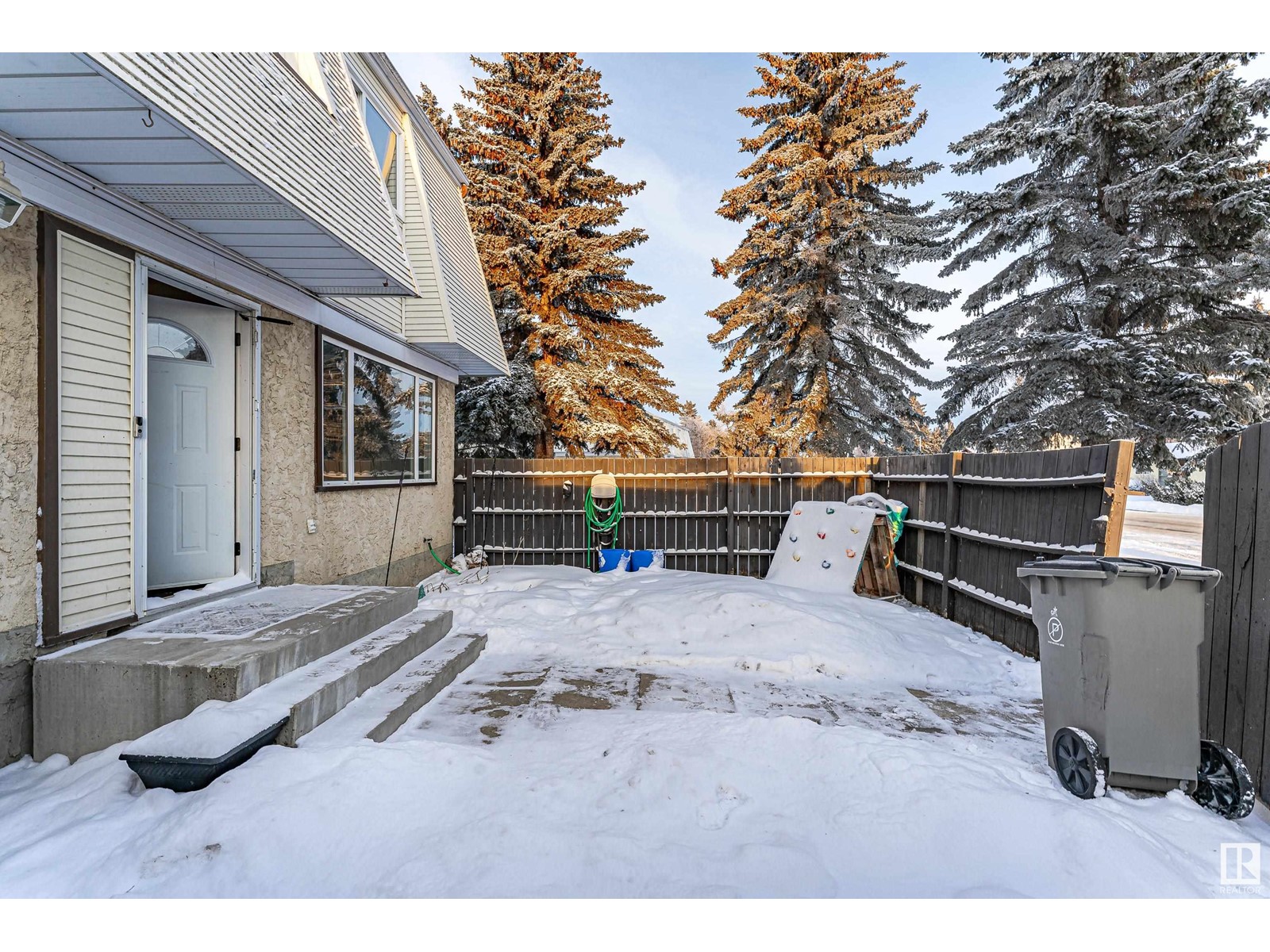 #37 650 Grandin Dr, Morinville, Alberta  T8R 1K5 - Photo 3 - E4418775