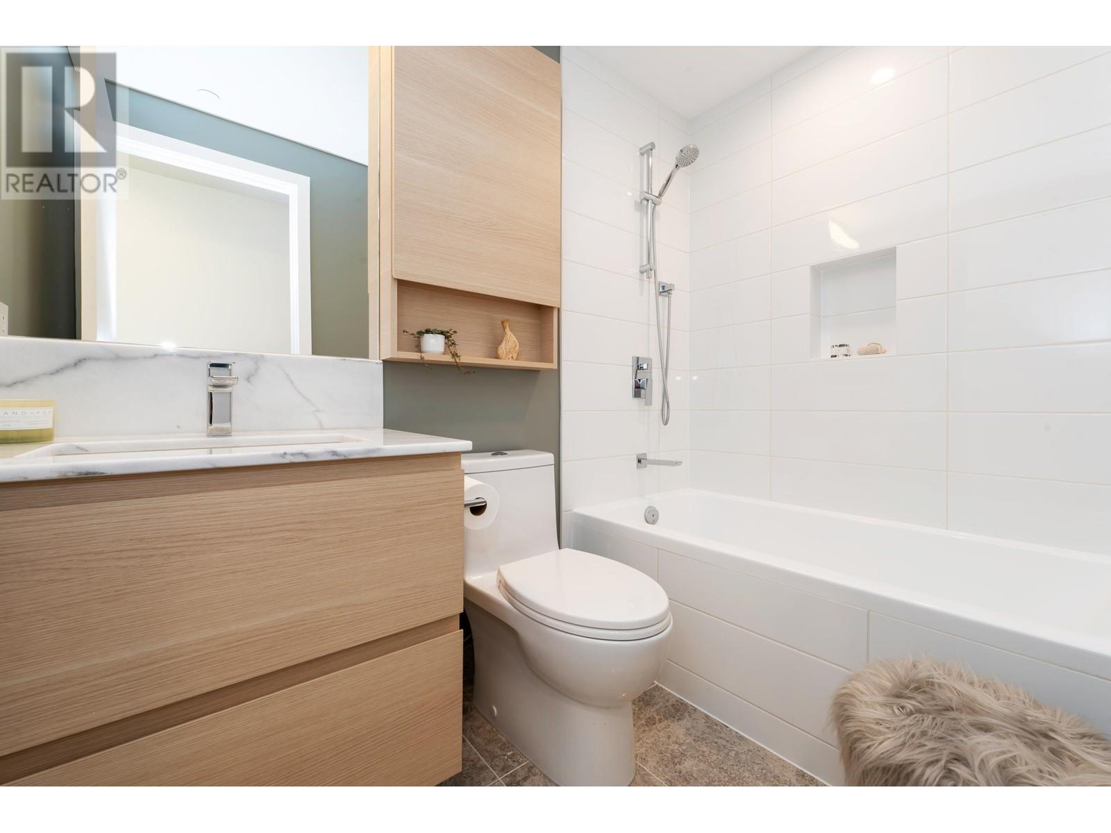 804 305 Morrissey Road, Port Moody, British Columbia  V3H 0M3 - Photo 17 - R2957585