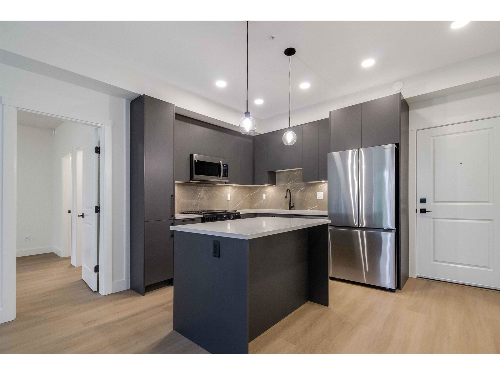 Property at 405 3480 146A STREET image 3