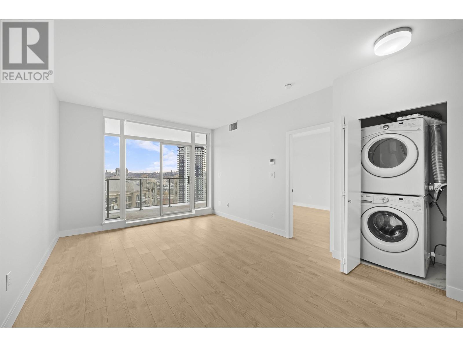 Listing Picture 16 of 40 : 2801 1788 GILMORE AVENUE, Burnaby / 本拿比 - 魯藝地產 Yvonne Lu Group - MLS Medallion Club Member