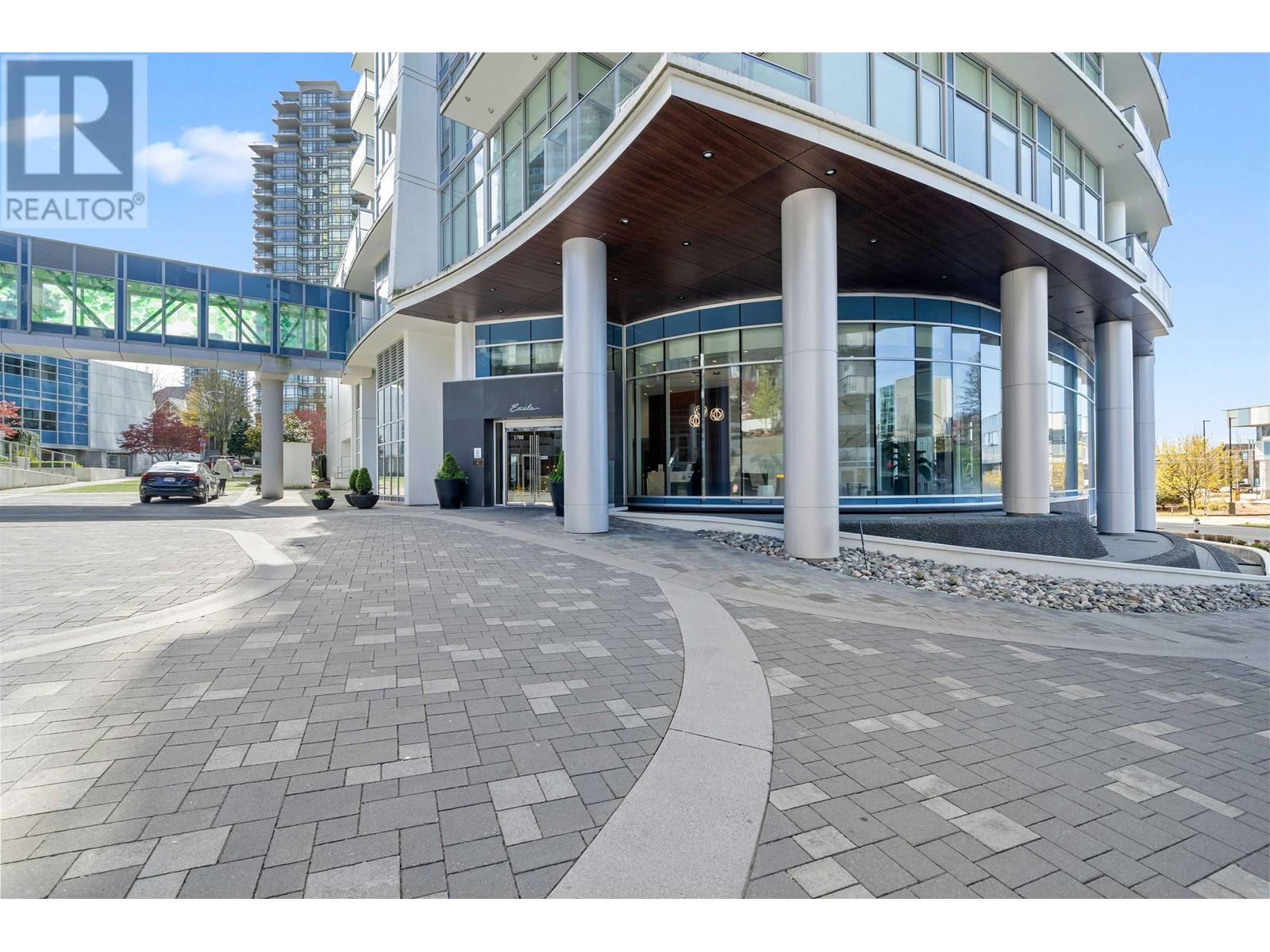 Listing Picture 4 of 40 : 2801 1788 GILMORE AVENUE, Burnaby / 本拿比 - 魯藝地產 Yvonne Lu Group - MLS Medallion Club Member