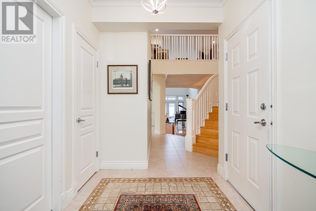 36 Beach Drive, West Vancouver, British Columbia  V0N 3Z1 - Photo 2 - R2958708