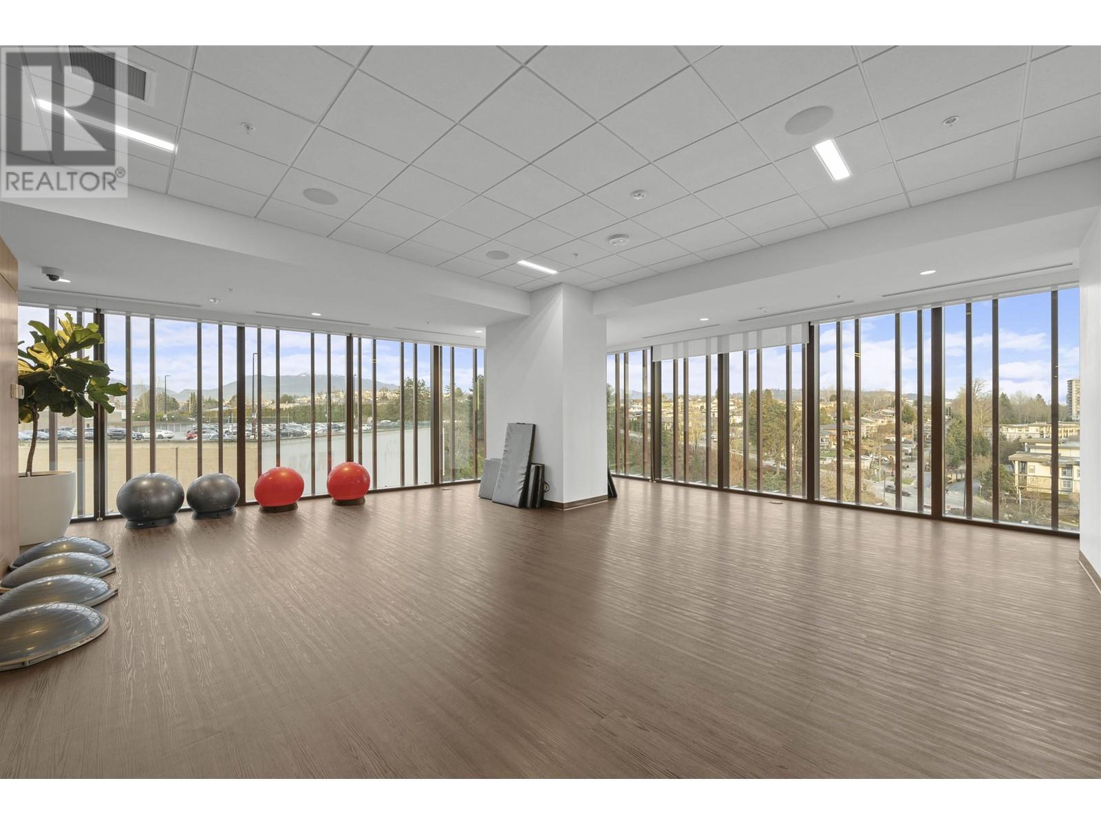 Listing Picture 21 of 24 : 1009 4650 BRENTWOOD BOULEVARD, Burnaby / 本拿比 - 魯藝地產 Yvonne Lu Group - MLS Medallion Club Member
