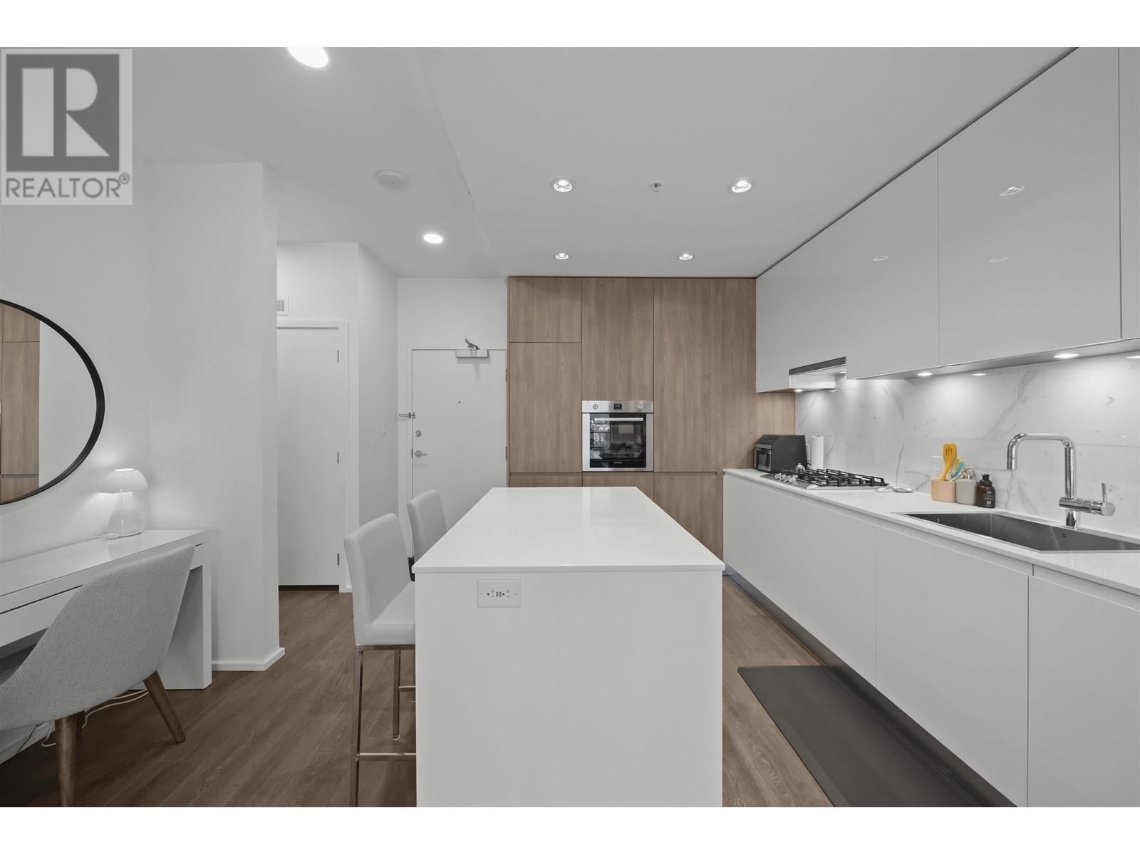 Listing Picture 7 of 24 : 1009 4650 BRENTWOOD BOULEVARD, Burnaby / 本拿比 - 魯藝地產 Yvonne Lu Group - MLS Medallion Club Member