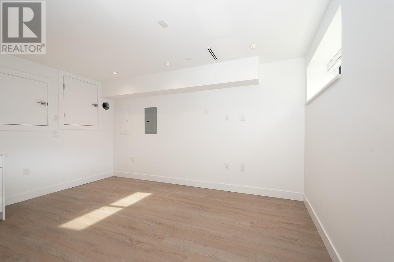1 2119 E 29th Avenue, Vancouver, British Columbia  V5N 2Z2 - Photo 33 - R2958759