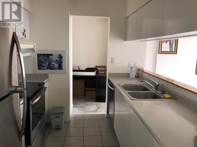 Listing Picture 8 of 12 : 502 9633 MANCHESTER DRIVE, Burnaby / 本拿比 - 魯藝地產 Yvonne Lu Group - MLS Medallion Club Member