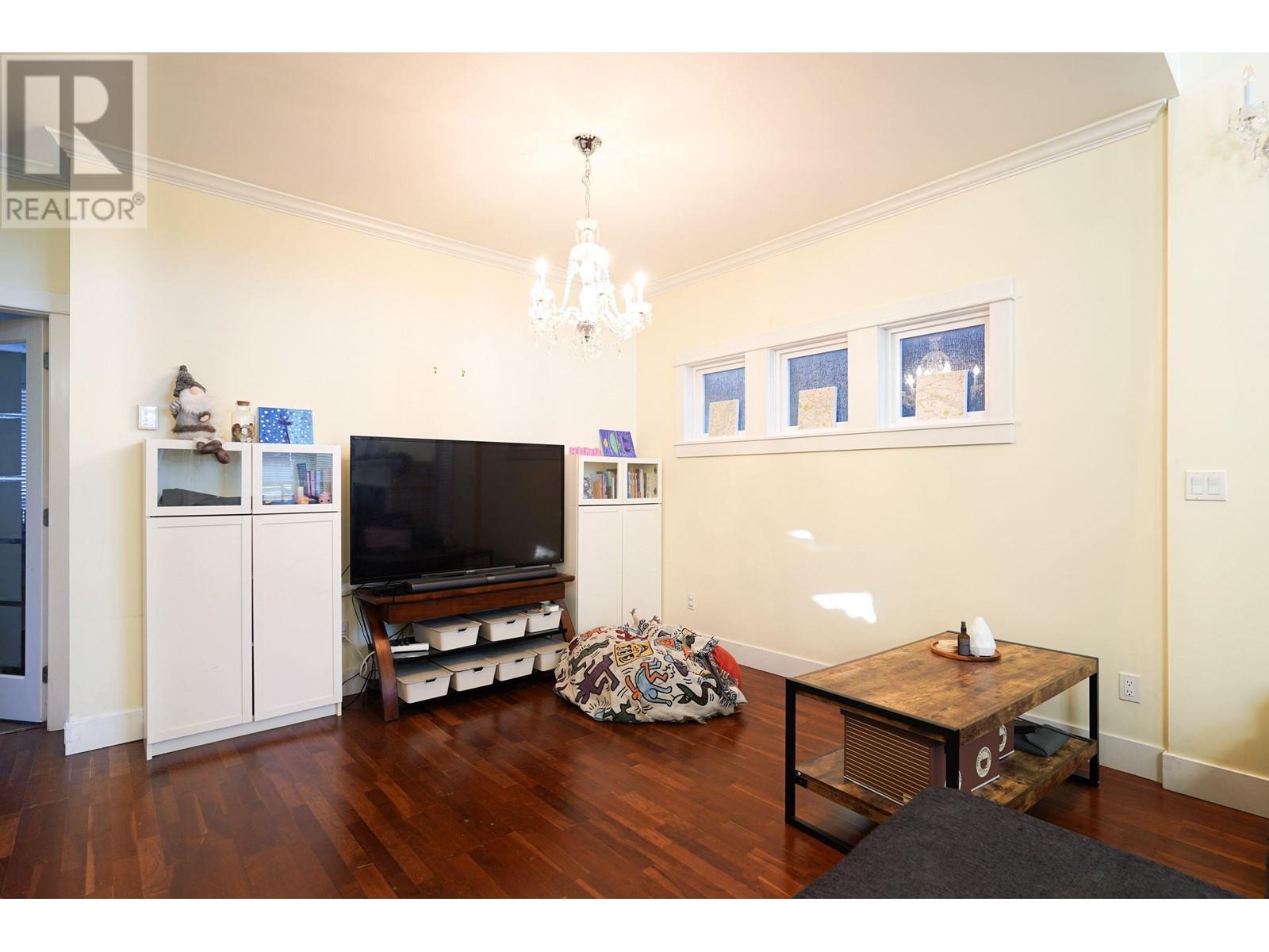 Listing Picture 10 of 20 : 11860 DUNAVON PLACE, Richmond / 烈治文 - 魯藝地產 Yvonne Lu Group - MLS Medallion Club Member