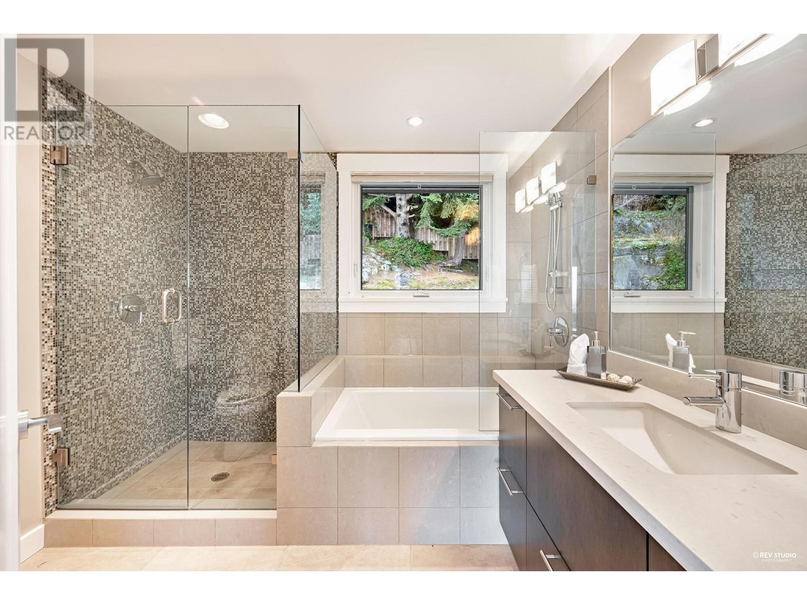1113 Gilston Road, West Vancouver, British Columbia  V7S 2E7 - Photo 18 - R2958813