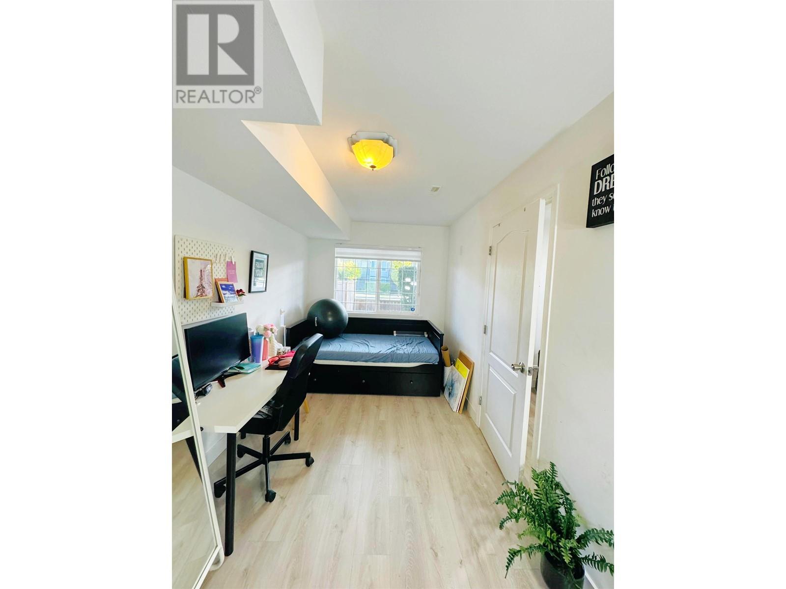 Listing Picture 6 of 19 : 22 22788 NORTON COURT, Richmond / 烈治文 - 魯藝地產 Yvonne Lu Group - MLS Medallion Club Member